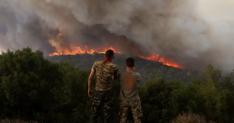 У Греції продовжують вирувати масштабні лісові пожежі: рятувальники не можуть взяти їх під контроль