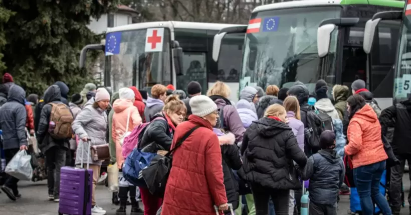На Харківщині оголосили обов'язкову евакуацію з Куп'янського району: з регіону виїхали 715 осіб
