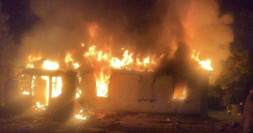 У Київській області внаслідок нічної атаки рф пошкоджено приватні будинки (фото)