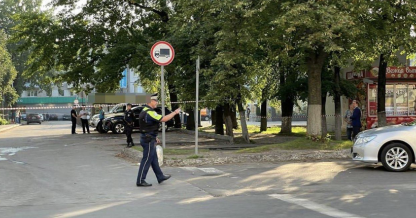 У будівлі Слідчого комітету у Брянську стався вибух (фото)