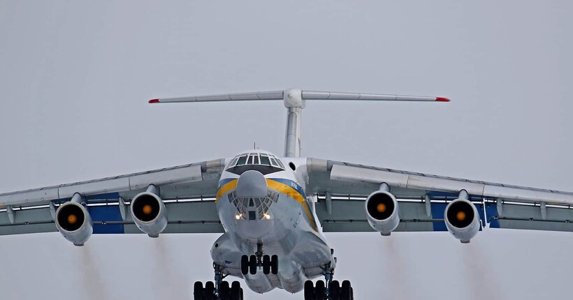 ГУР підтвердило знищення чотирьох транспортних літаків Іл-76 під час нічної атаки на Псков