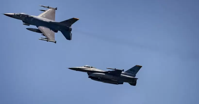Обіцяних 60 F-16 мало: Зеленський розповів, скільки літаків потрібно, щоб не дати рф домінувати в небі