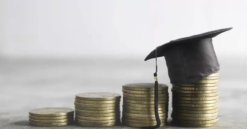 Вартість вищої освіти та середні зарплати: коли окупиться диплом бакалавра
