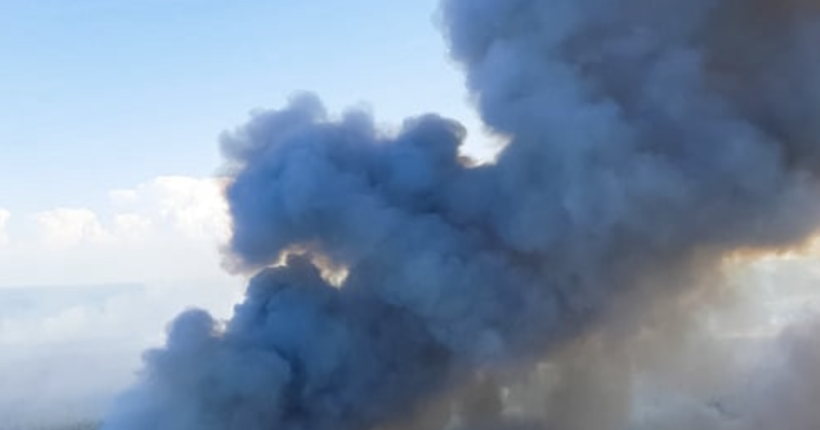 У росії палає черговий завод: опубліковано відео