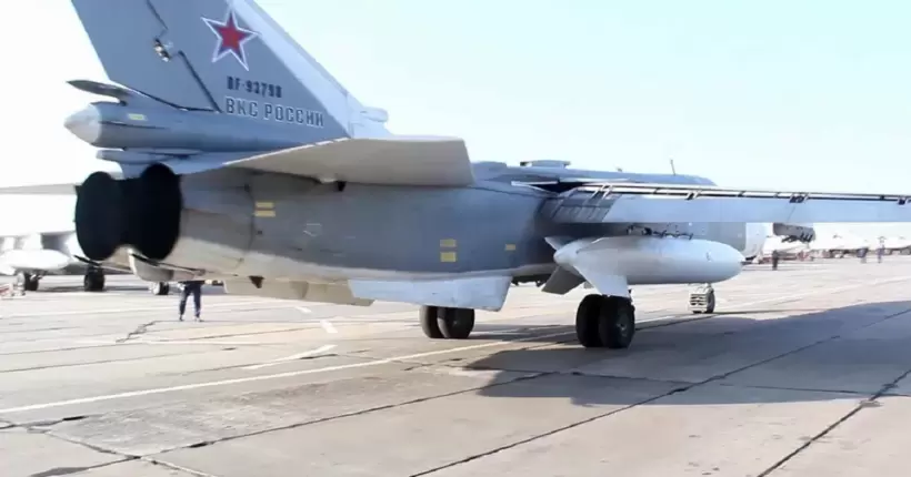 На росії впав бомбардувальник Су-24М