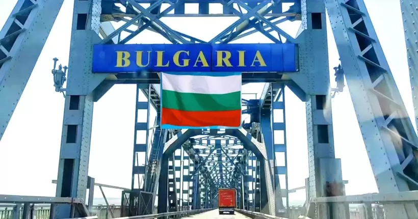 Болгарія вслід за іншими країнами закриє кордон для авто з російськими номерами
