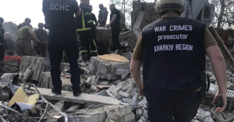 Ракетний удар по Харківщині: окупанти влучили у кафе, де проходили поминки