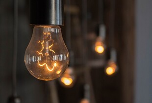 У мережі поширили новий фейк про графіки відключення світла: подробиці