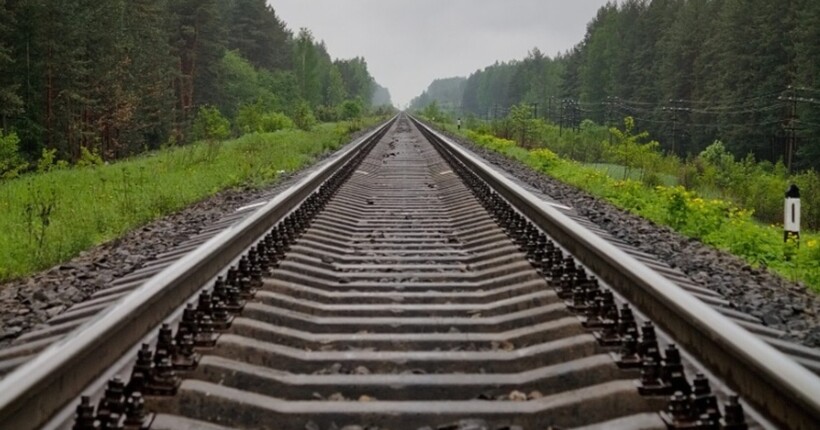 Росіяни будують залізницю від Маріуполя до Джанкоя: чому це погана новина
