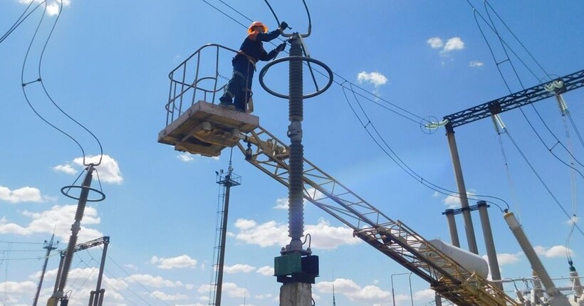 Росіяни обстрілюють комунальні бригади та енергетиків на Херсонщині, - Соболевський