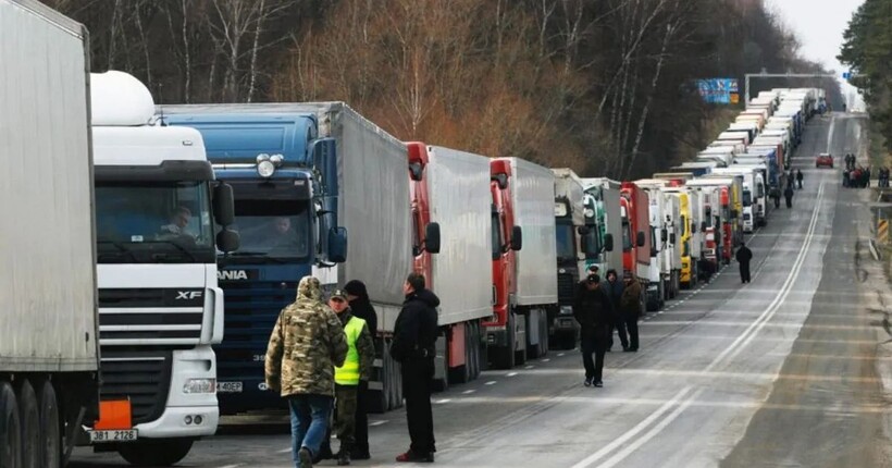 Україна спробує переконати зняти блокаду польських перевізників
