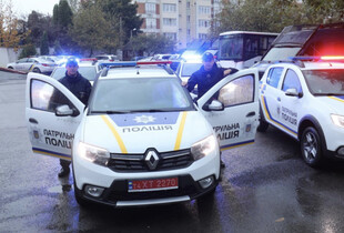 У Львові автомобіль патрульної поліції збив перехожого: постраждалий перебуває в лікарні