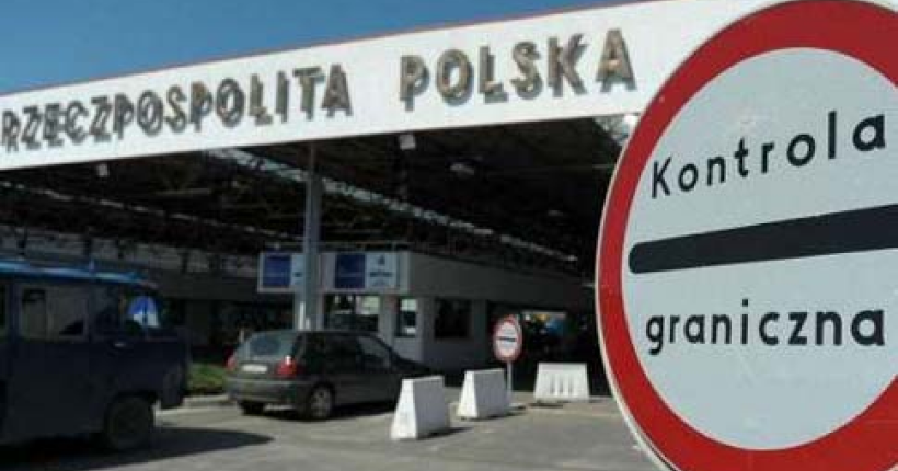 Блокаду кордону із Польщею продовжать ще на місяць