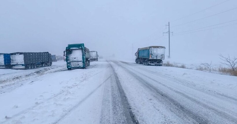На Одещині зі снігової пастки рятувальники витягли понад 120 автомобілів