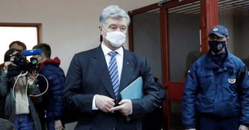 Порошенко програв суд проти Зеленського: справа стосується коментування 