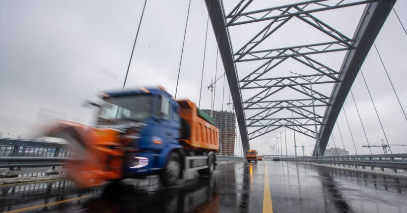 У Києві відкрили рух Подільсько-Воскресенським мостом