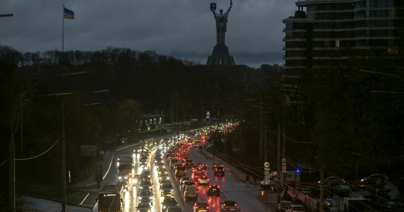 Українців не лякає важка зима - 75% готувалися до проблем зі світлом