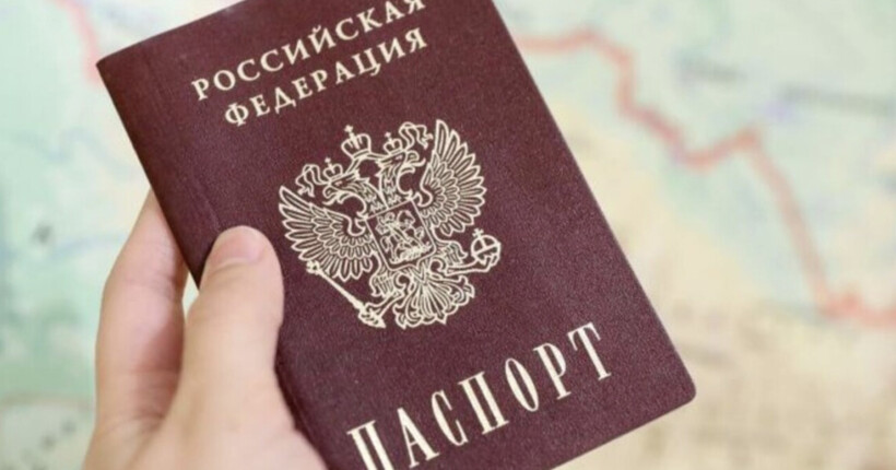 Окупанти погрожують українцям без паспортів рф відмовою у наданні меддопомоги з 1 січня
