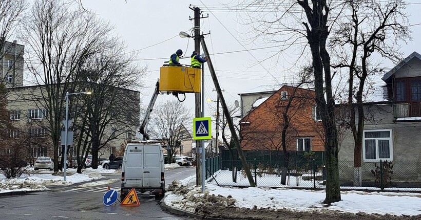 У Львові вмикають вуличне освітлення вручну через збій зв’язку 