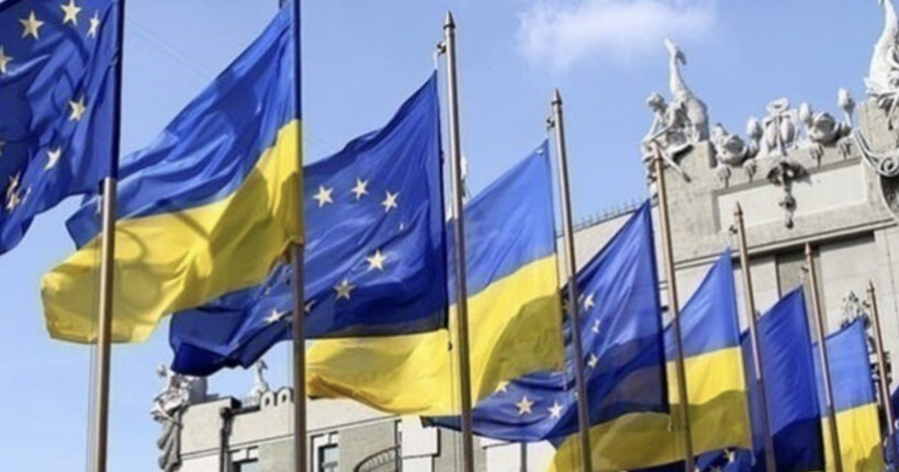 Рішення Євроради щодо вступу України в ЄС: як на це відреагували українські та європейські політики