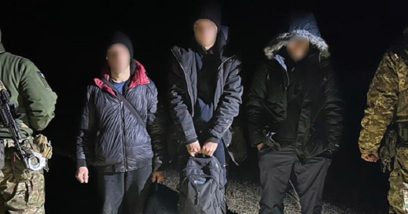 На Одещині прикордонники затримали трьох втікачів за кордон (відео)