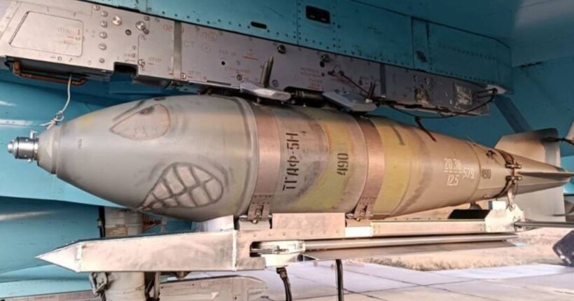 Росіяни вдарили 500-кілограмовими бомбами по Торецьку: які наслідки