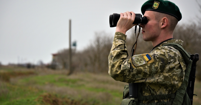 Понад 220 груп, які незаконно переправляли чоловіків за кордон, викрили прикордонники з початку року