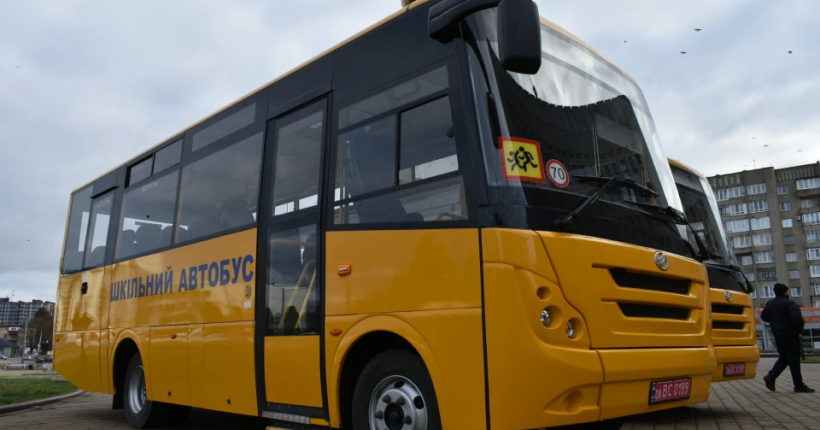 На Волині придбали 26 із 27 запланованих нових шкільних автобусів