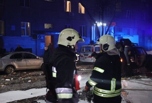 "Головне — живі люди, грошей зараз ніхто не рахує", — власник розбомбленого магазину в Харкові