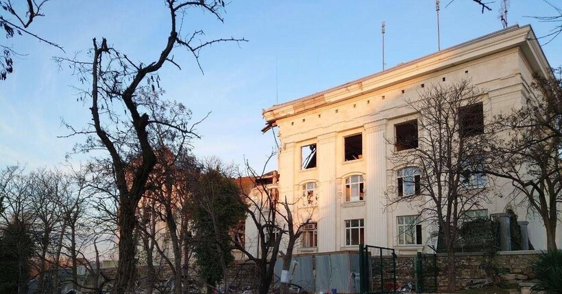 Партизани з АТЕШ показали штаб Чорноморського флоту рф після ракетного удару