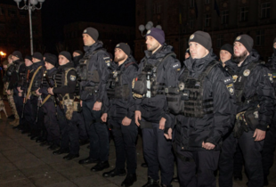 Без порушень, але з ворожими атаками: у поліції розповіли, як минула новорічна ніч в Україні