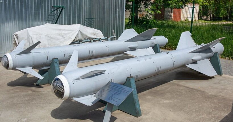 У російських авіаційних ракетах Х-59 знайшли понад 40 іноземних деталей