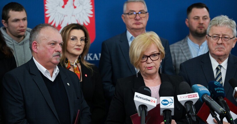 Уряд Польщі уклав угоду з фермерами задля розблокування пункту пропуску 