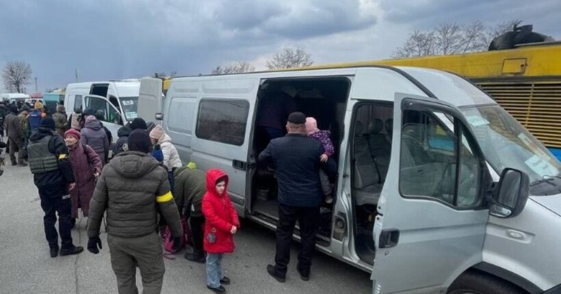 Примусова евакуація дітей з Херсонщини: з 800 залишилося 118