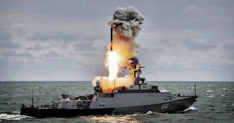 рф вже тиждень не виводить ракетоносії у Чорне море: в чому причина