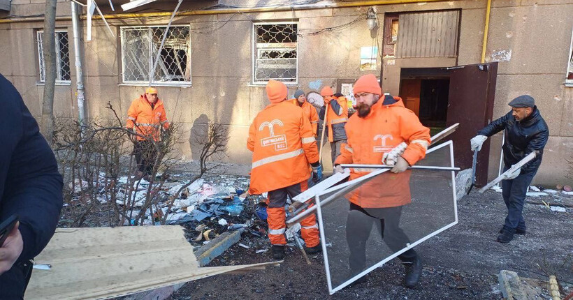 В Одесі під час нічної атаки рф було пошкоджено 10 будинків та 124 квартири: фото наслідків удару