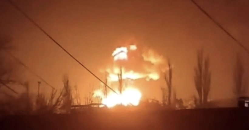 У Брянський області після атаки безпілотника спалахнула нафтобаза