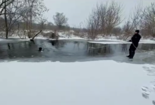 На Кіровоградщині діти провалилися під кригу: тіло одного хлопчика знайшли, пошуки іншої дитини тривають