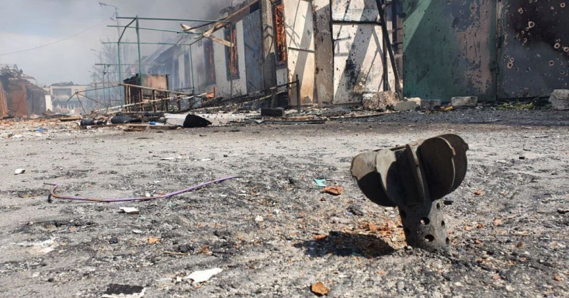 Окупанти били по району житлової та цивільної забудови у Харкові