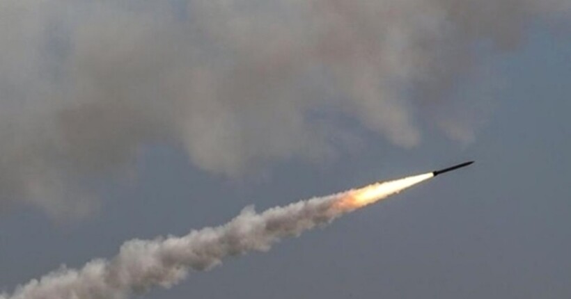 Ракетний удар по Києву: є загибла, поранених вже дев'ять (оновлено)