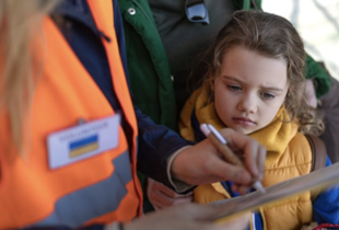 З Донеччини через небезпеку вивезуть ще кілька десятків дітей