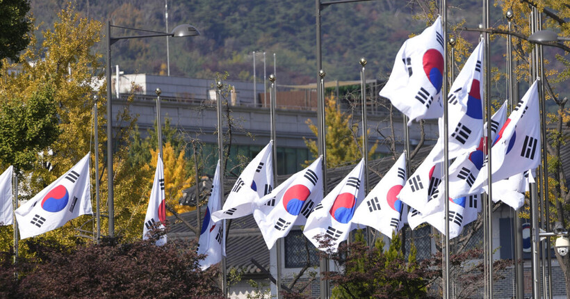 Південна Корея викликала російського посла через слова Захарової