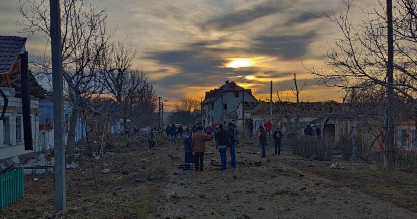 Близько 40 понівечених будинків та 12 поранених: Сєнкевич розповів деталі атаки на Миколаїв
