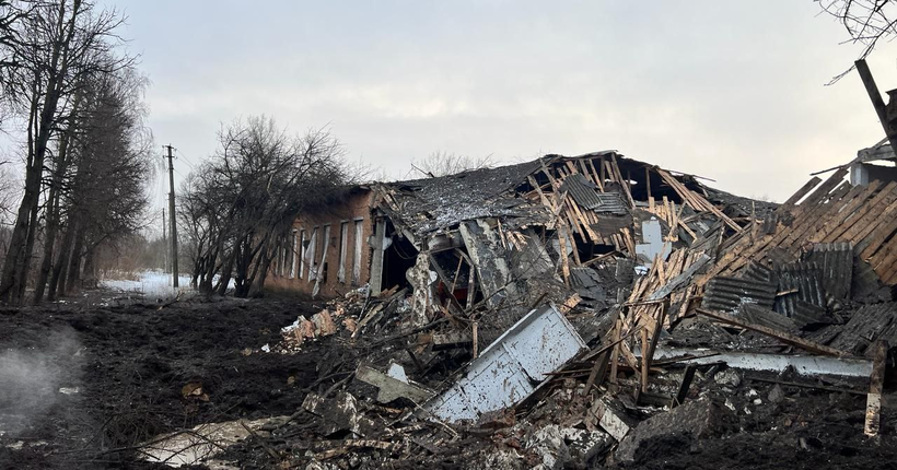 Росіяни скинули сім авіабомб на Сумщину: з-під завалів дістали третього загиблого
