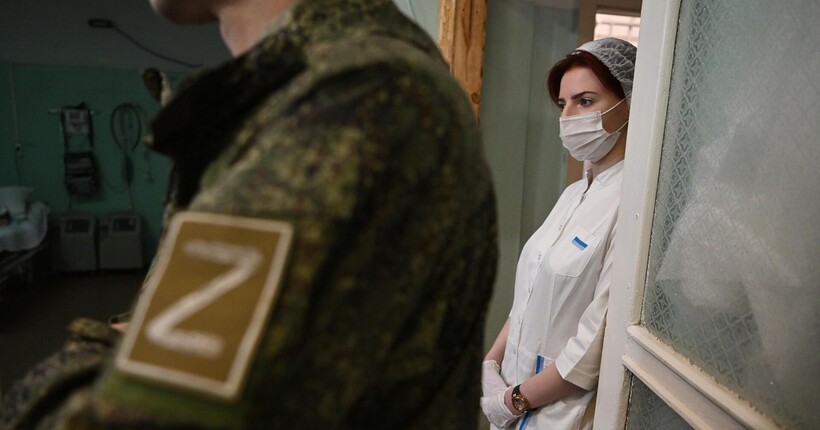 У росії виник дефіцит медпрацівників через війну, - британська розвідка