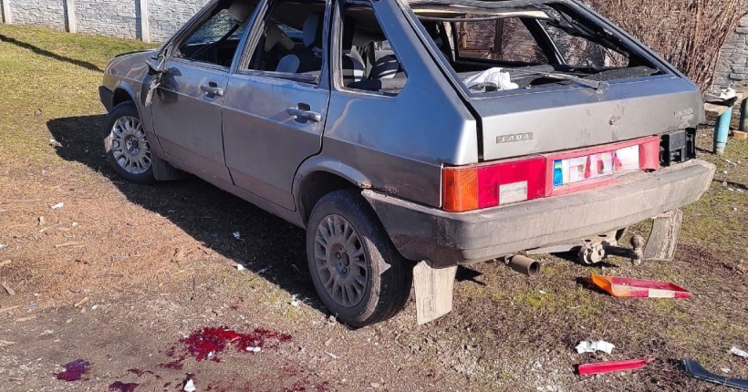 Росіяни атакували Нікопольщину – у Марганецькій громаді ворожий БпЛА влучив в авто 