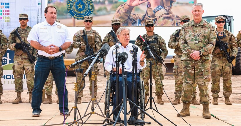 Міграційна криза у США: влада Техасу анонсувала нову військову базу на кордоні з Мексикою