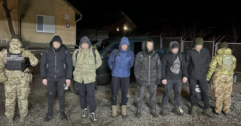 Заплатили по 80 тисяч гривень: на кордоні з Молдовою затримали чергових ухилянтів