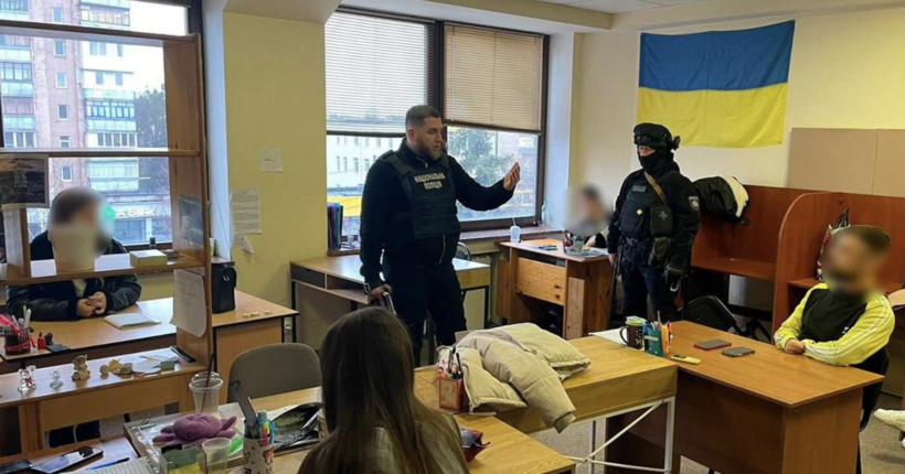 Прикривались допомогою хворим дітям: поліція ліквідувала у Житомирі злочинну організацію