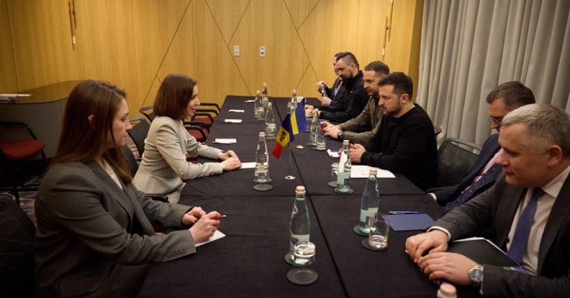 Зеленський обговорив з президенткою Молдови події у Придністровському регіоні 